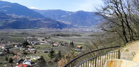 Gargazon: Kröllturm und Panoramaweg